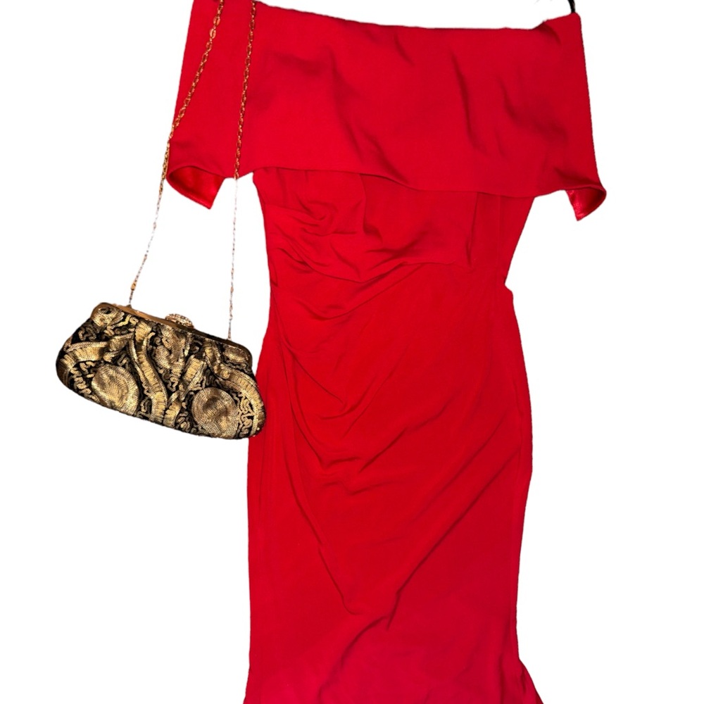 Beautiful Vince Camuto Red Off-the-Shoulder Ruched Trumpet Gown Size 6P - Picture 15 of 16
